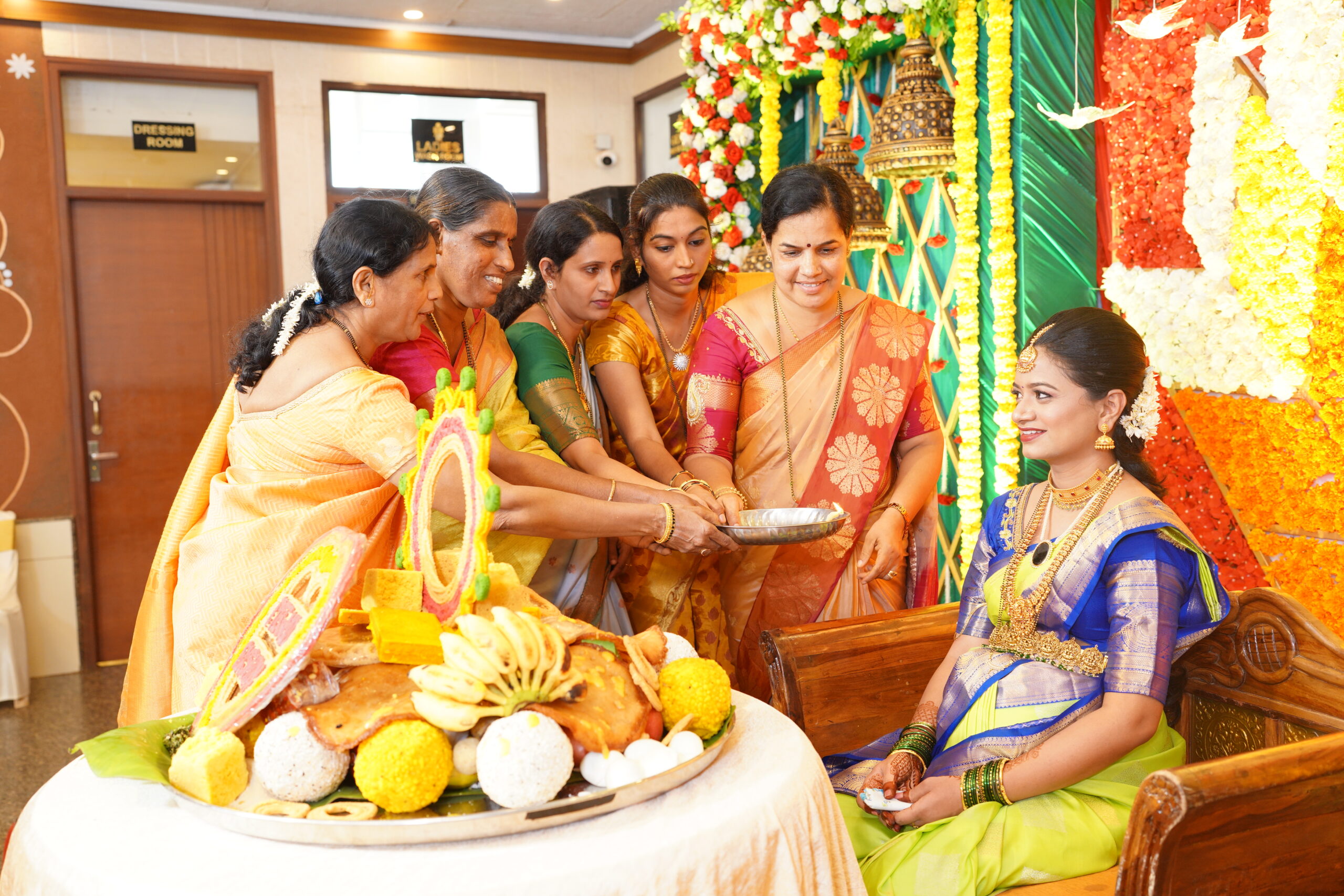 Baby_shower_ceremony_according_to_Hindu_tradition